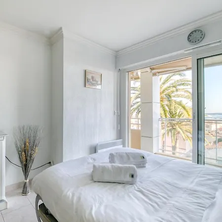 Immogroom - Sea View - Swimming Pool - Terrace- Clim شقة
